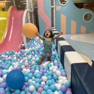 Ball pit