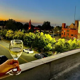 Nice spot to finish off the evening after eating a delicious burrito!