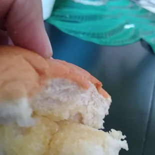 See the line where the teeth meet on the roll.