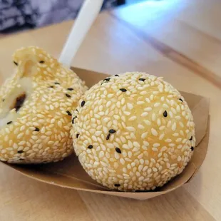 Sesame rice ball
