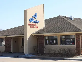 La Petite Academy of W. 6th St