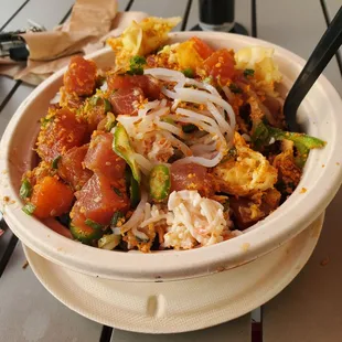 Noodles, 2 scoops signature, 1 scoop salmon w/ chili sesame, all the free toppings