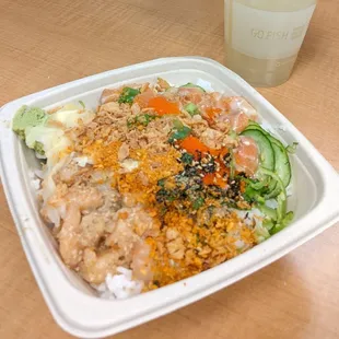 Regular bowl with shrimp and salmon