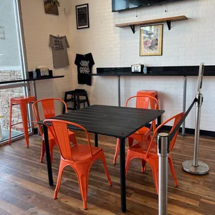 One in door table with AC