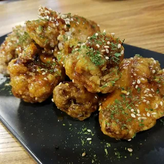 Soy Glazed Chicken Wings (6pcs)