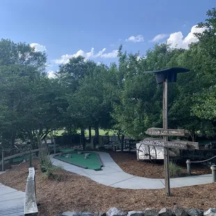 Mini golf course
