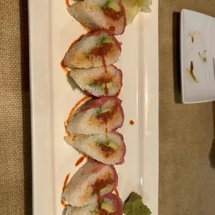 Red heart roll