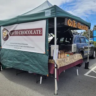 farmer's market booth