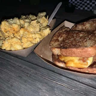 Maple BBQ Chkn strip sandwich