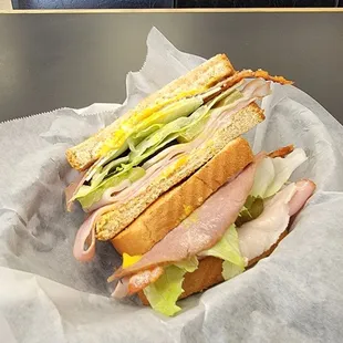 Combination Club (Roast Beef, Ham, Turkey &amp; Bacon)