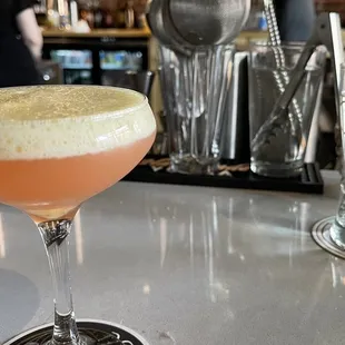 COSMO Absolut Citrus Vodka | Cranberry Cordial | Dry Curacao | Lime | Apricot Foam