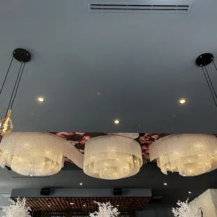 Lovely lighting fixtures...decor is great!