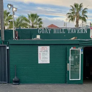 the entrance to the restaurant