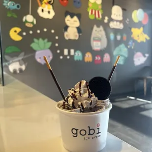 Cookies & Cream Rolls