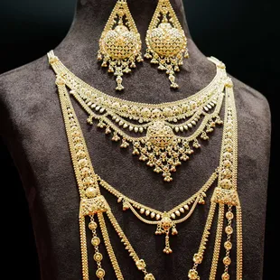 Gold jewelry store