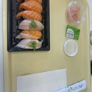 The best Salmon+yellow tail nigiri