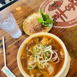 ramen and noodles, food