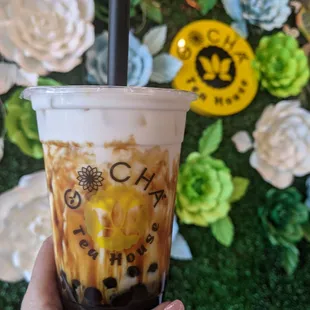 Black sugar milk tea with tapioca pearls