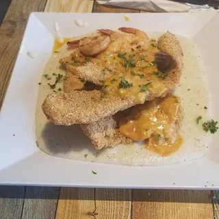 1/2 shrimp n grits