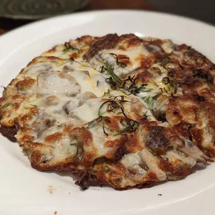 Kurobuta Chashu Miso Pizza