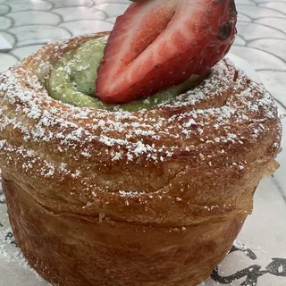 Strawberry Matcha Latte CRUFFIN