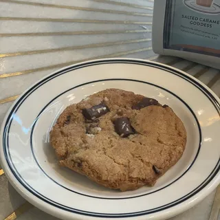 Chocolate Chip Cookie