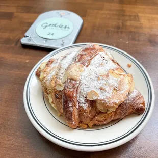 Croissant Almond