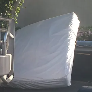 In case of emergency, there is always a mattress in the alley