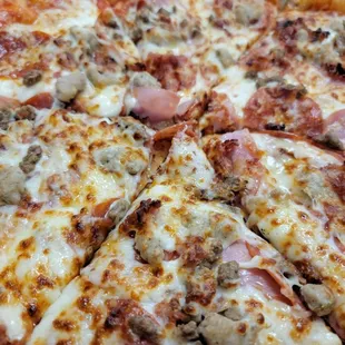 a close up of a pizza