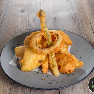 poultry, chicken wings and fried chicken, chicken wings, fried chicken wings, food, bbq wings, fried chicken, chicken, bbq chicken