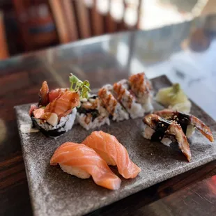 Godzila Roll  Saki  Unagi