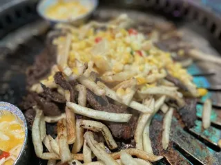 Oz Korean BBQ - Elk Grove