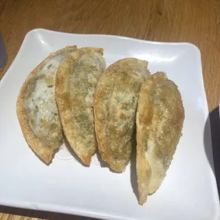 Kimchi Mandu