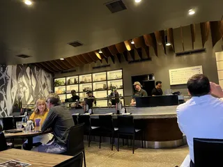 Rock-n-Sake Bar & Sushi