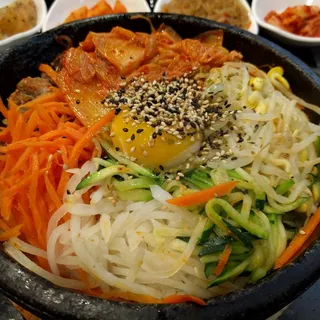 Kimchi Dol Sot Bibimbab