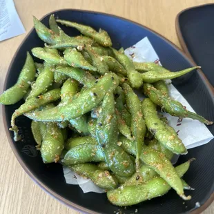 Spicy garlic edamame (4/5)