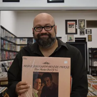 The Bakersfield Sound is all here just waiting for you!