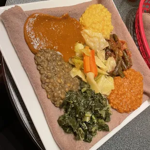 Vegetarian combo platter