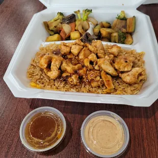 Hibachi Chicken w/ Sauces