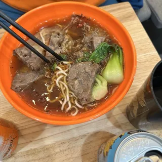 #N05. Beef Tendon Noodle Soup ( 6)