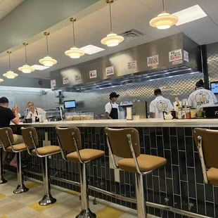 Counter seating
