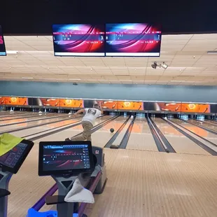 Bowling - Gold Country Lanes