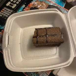 $5 for this tiny piece of brownie? Pretty tasteless and not worth it
