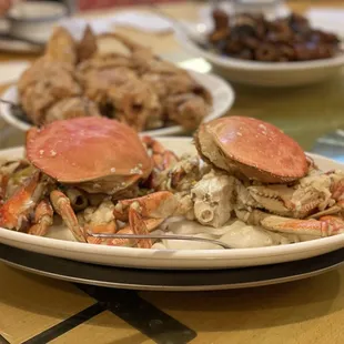 Steamed Crabs over wide rice noodles