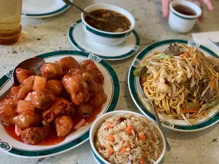 Jumbo Restaurant & Lounge