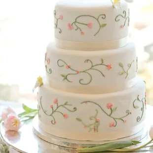 a three tiered wedding cake