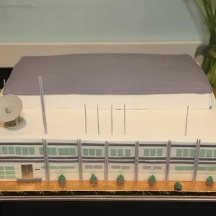 cake from the front
