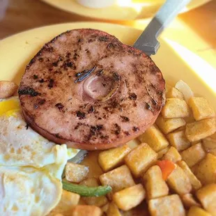 GOLDMINER DELUXE BREAKFAST WITH PANCAKES