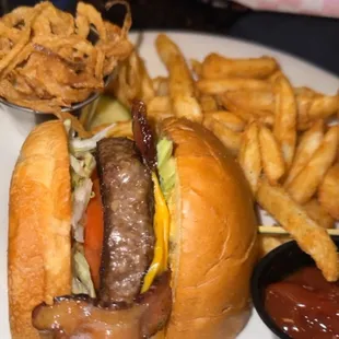 Cali&apos; Dreamin Burger