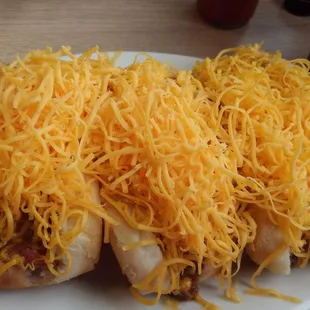 3 delicious cheese coneys.